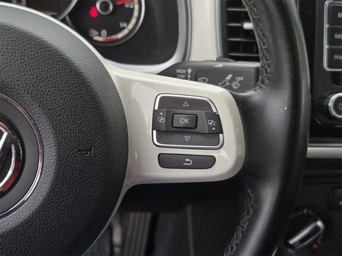 Used 2013 Volkswagen Beetle 2.5 image 20