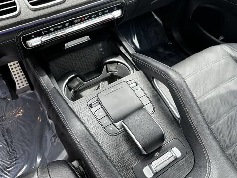 Certified 2024 Mercedes-Benz GLS 580 4MATIC image 33