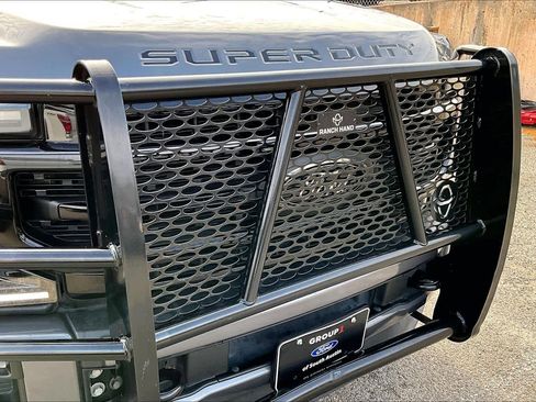 Certified 2022 Ford F250 Lariat w/ Black Appearance Package image 29