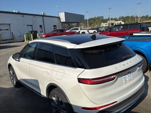 Used 2020 Lincoln Corsair Reserve w/ Equipment Group 201A image 4