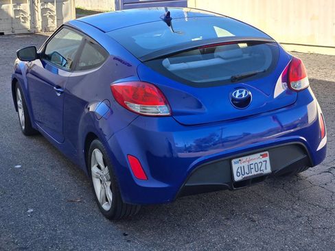 Used 2012 Hyundai Veloster image 11