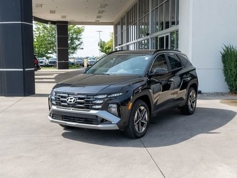 Used 2025 Hyundai Tucson SEL AWD/4WD image 3