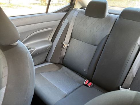 Used 2025 Nissan Versa SV FWD image 39