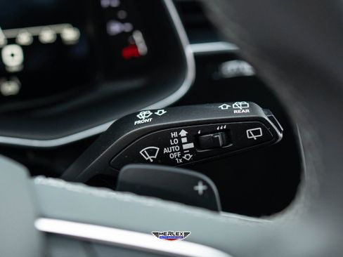 Used 2021 Audi Q8 Prestige w/ Prestige Package AWD/4WD image 28