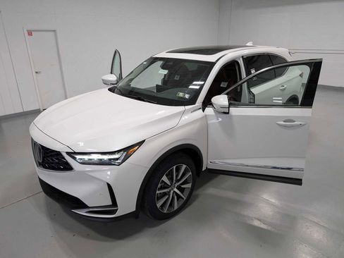 Certified 2025 Acura MDX SH-AWD w/ Technology Package image 14