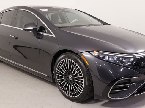 Used 2023 Mercedes-Benz EQS 580 4MATIC Sedan image 7