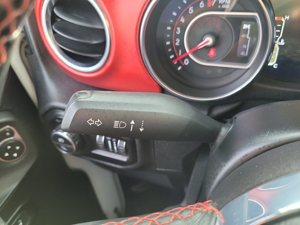 Used 2020 Jeep Gladiator Rubicon w/ Trailer Tow Package AWD/4WD image 32