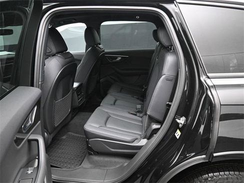 New 2026 Audi Q7 2.0T Premium image 11