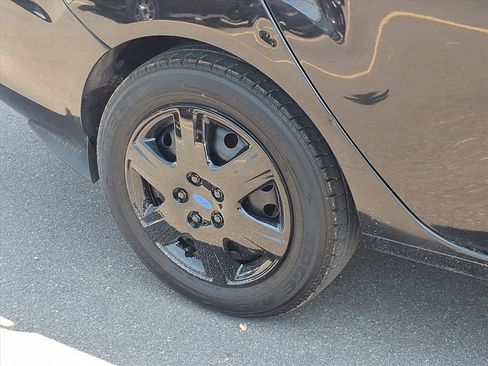 Used 2013 Ford Fiesta SE image 24