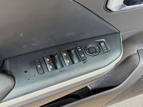 New 2025 Kia K4 GT-Line image 18