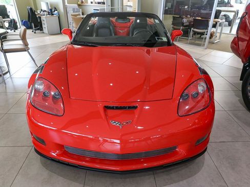 Used 2010 Chevrolet Corvette Grand Sport w/ Preferred Equipment Group RWD image 3
