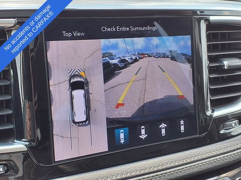 Used 2019 Chrysler Pacifica Limited w/ Advanced Safetytec Group FWD image 24