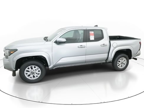 New 2026 Toyota Tacoma SR5 image 2