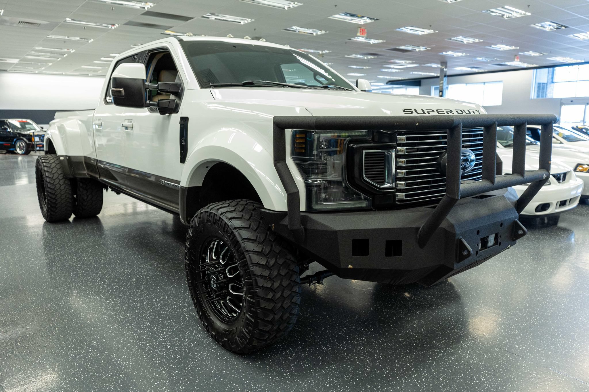 Used 2021 Ford F450 Lariat w/ Lariat Ultimate Package AWD/4WD image 3