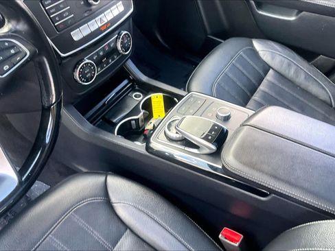 Used 2018 Mercedes-Benz GLE 43 AMG 4MATIC image 17