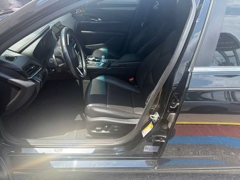 Used 2021 Cadillac CT4 Premium Luxury RWD image 3