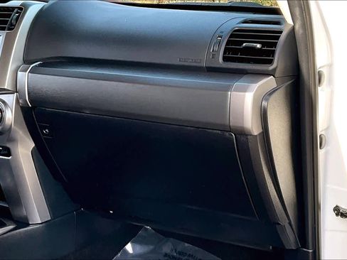 Certified 2024 Toyota 4Runner SR5 Premium image 19