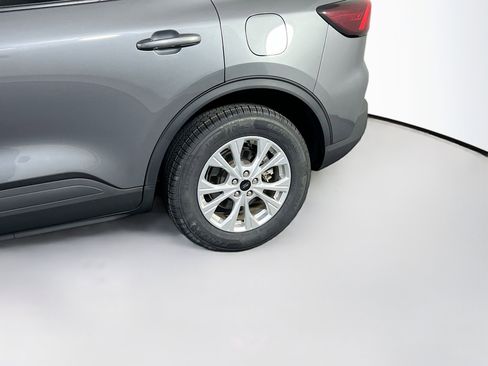 Used 2023 Ford Escape Active image 29