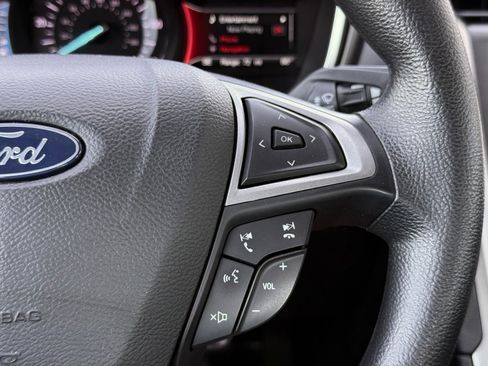 Used 2019 Ford Fusion SE FWD image 27