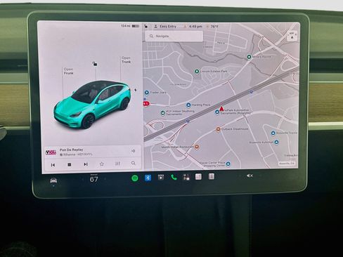 Used 2021 Tesla Model Y Long Range AWD/4WD image 21