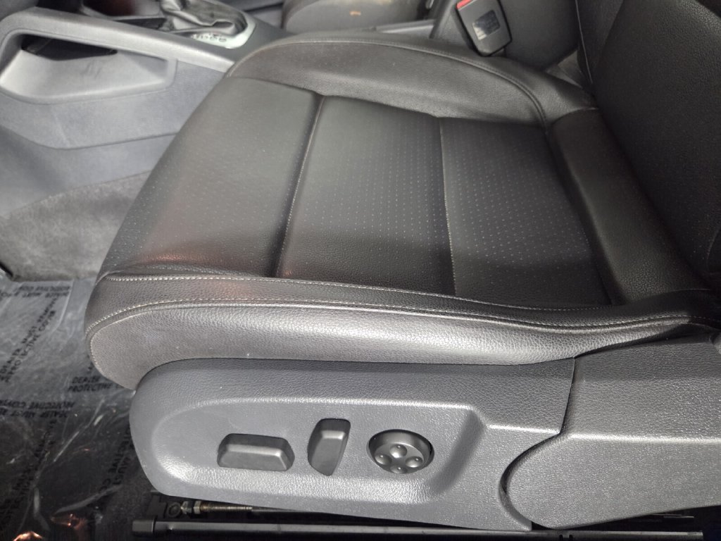 Used 2016 Volkswagen Eos Komfort FWD image 11