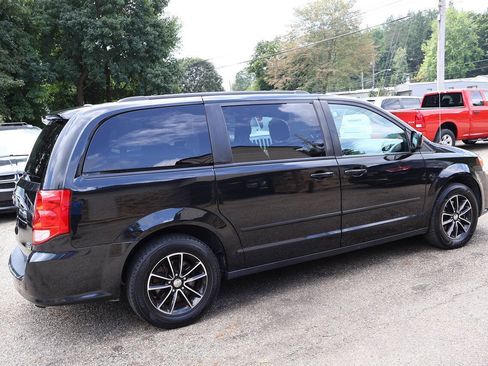 Used 2017 Dodge Grand Caravan GT FWD image 9