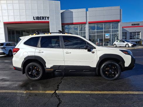 Used 2022 Subaru Forester Wilderness image 7