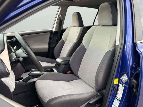 Used 2015 Toyota RAV4 XLE AWD/4WD image 11