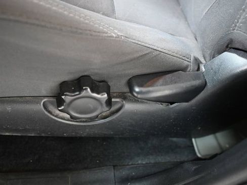 Used 2019 Toyota Tacoma TRD Off-Road image 24