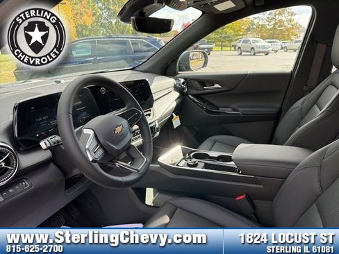 New 2026 Chevrolet Equinox LT w/ Convenience Package II image 9