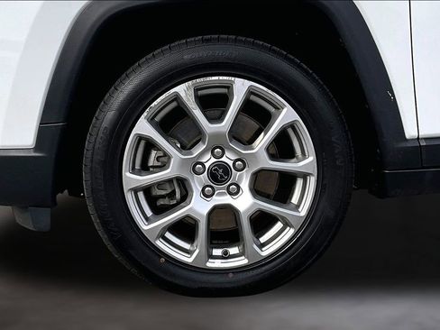 Used 2025 Jeep Compass Limited AWD/4WD image 10