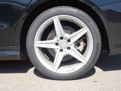 Used 2015 Mercedes-Benz C 300 4MATIC Sedan image 10