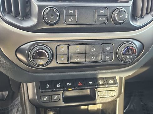 Used 2022 Chevrolet Colorado Z71 w/ Safety Package image 31