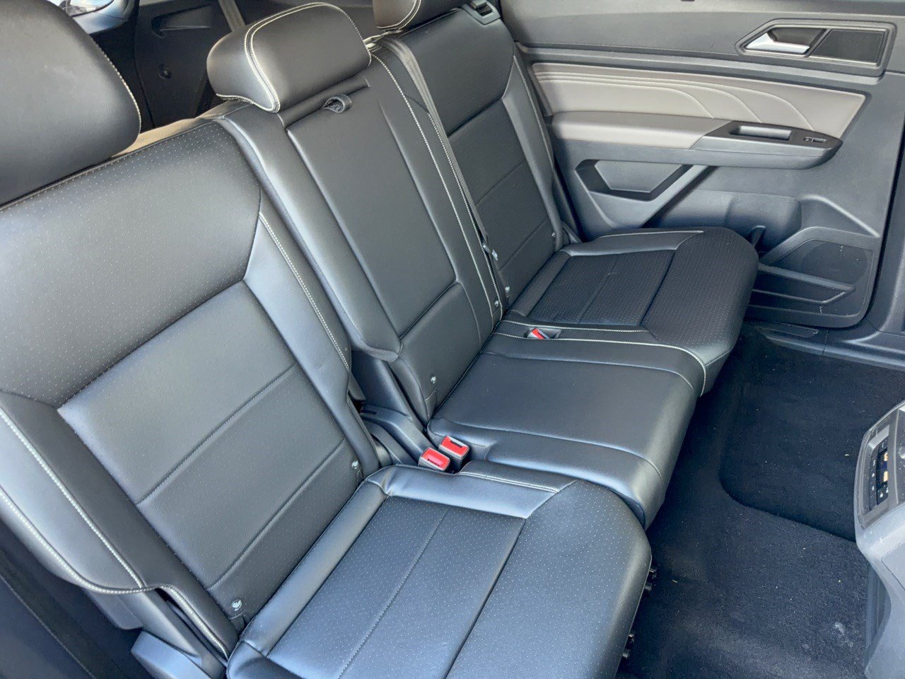 Used 2023 Volkswagen Atlas SEL R-Line AWD/4WD image 29