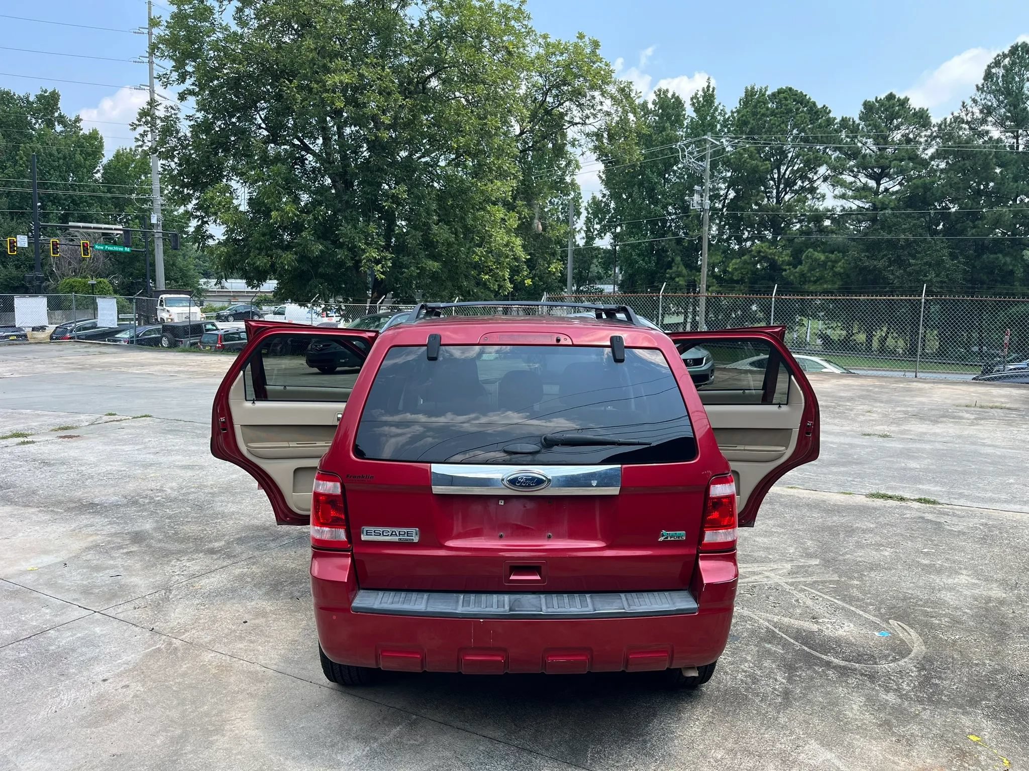 Used 2011 Ford Escape Limited FWD image 9
