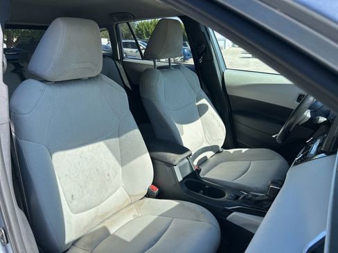 Used 2023 Toyota Corolla Cross LE image 34