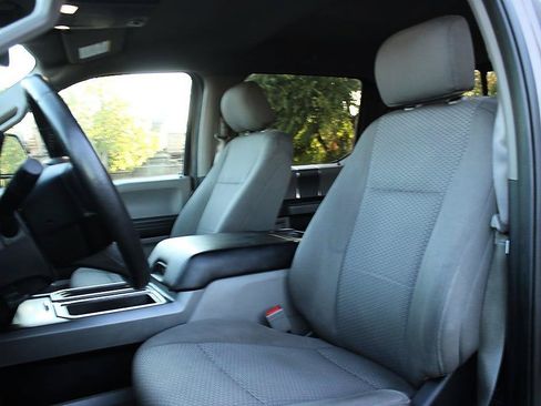 Used 2019 Ford F150 XLT w/ Equipment Group 302A Luxury AWD/4WD image 17