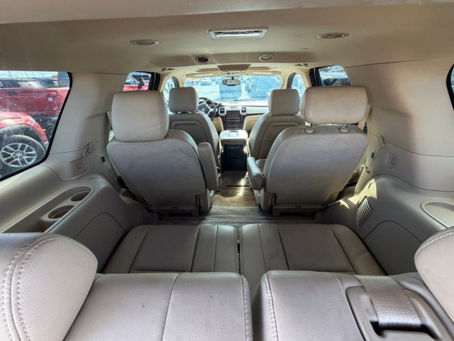 Used 2013 Cadillac Escalade Luxury AWD/4WD image 6