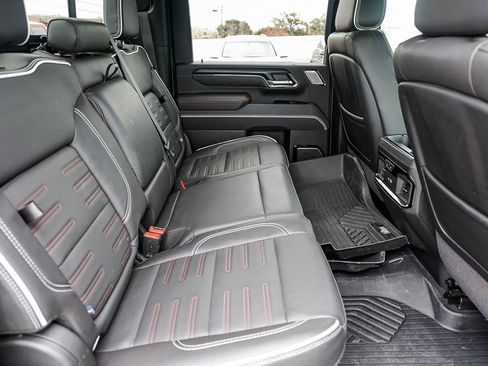 Used 2024 GMC Sierra 2500 AT4X w/ AT4X AEV Edition image 18