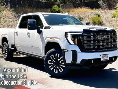 New 2025 GMC Sierra 2500 Denali Ultimate w/ Max Trailering Package