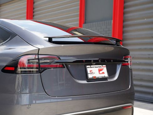Used 2023 Tesla Model X AWD/4WD image 7