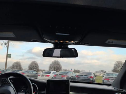 Used 2018 Mercedes-Benz C 300 4MATIC Sedan w/ Premium Package image 23