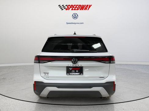 New 2026 Volkswagen Tiguan SE AWD/4WD image 6