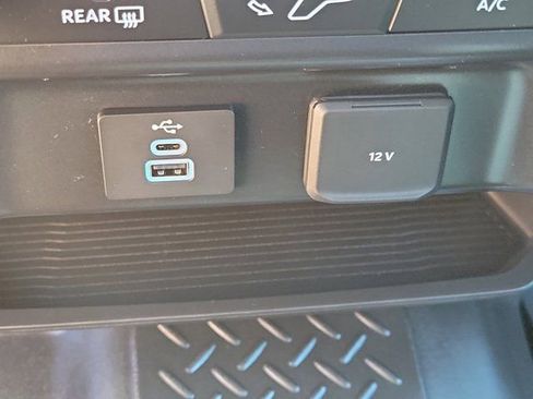 Certified 2025 Ford F450 XLT w/ 360-Degree Camera Package image 31