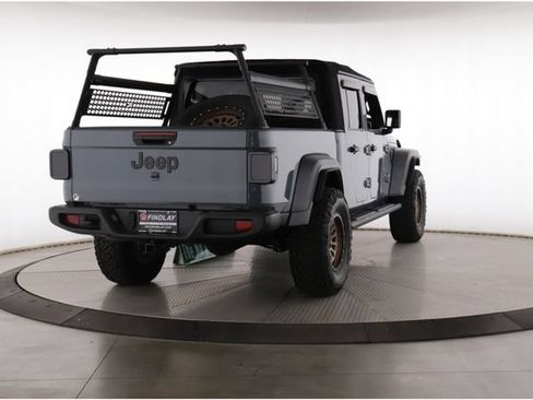 Used 2024 Jeep Gladiator Sport AWD/4WD image 7