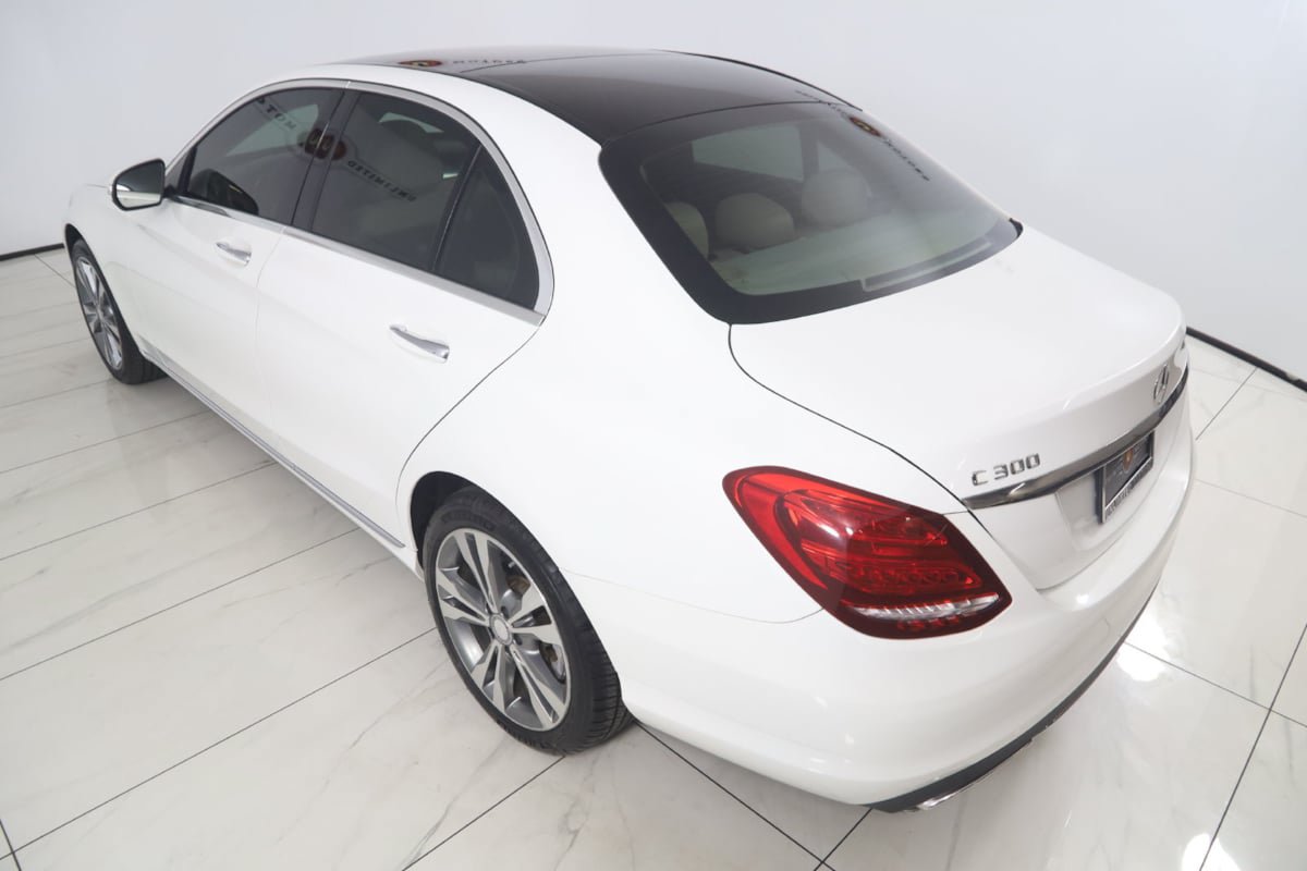 Used 2015 Mercedes-Benz C 300 4MATIC Sedan image 22