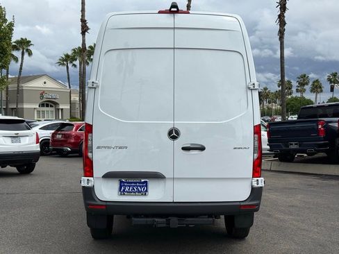 New 2025 Mercedes-Benz Sprinter 2500 image 14
