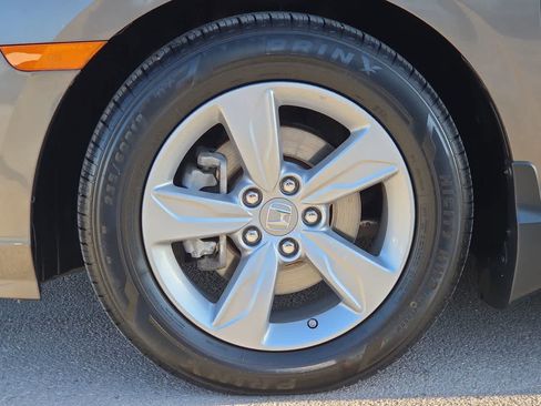 Used 2019 Honda Odyssey EX image 12