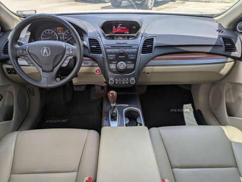 Used 2017 Acura RDX w/ AcuraWatch Plus Package FWD image 14