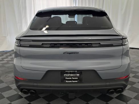 New 2026 Porsche Cayenne E-Hybrid Coupe AWD/4WD image 6